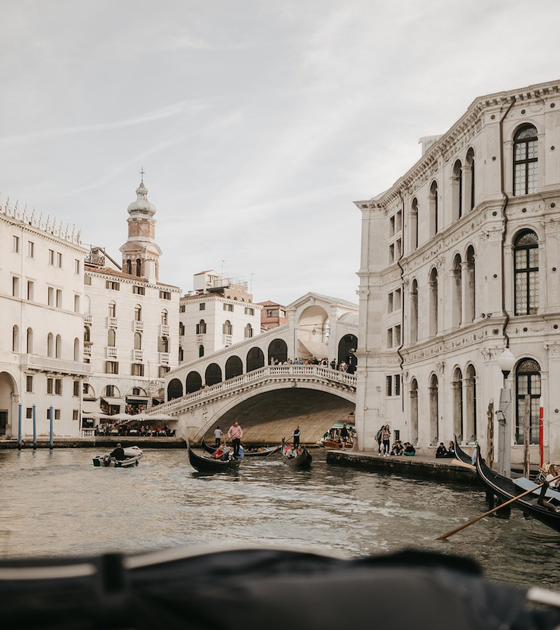 A wedding overlooking the Rialto Bridge in Venice